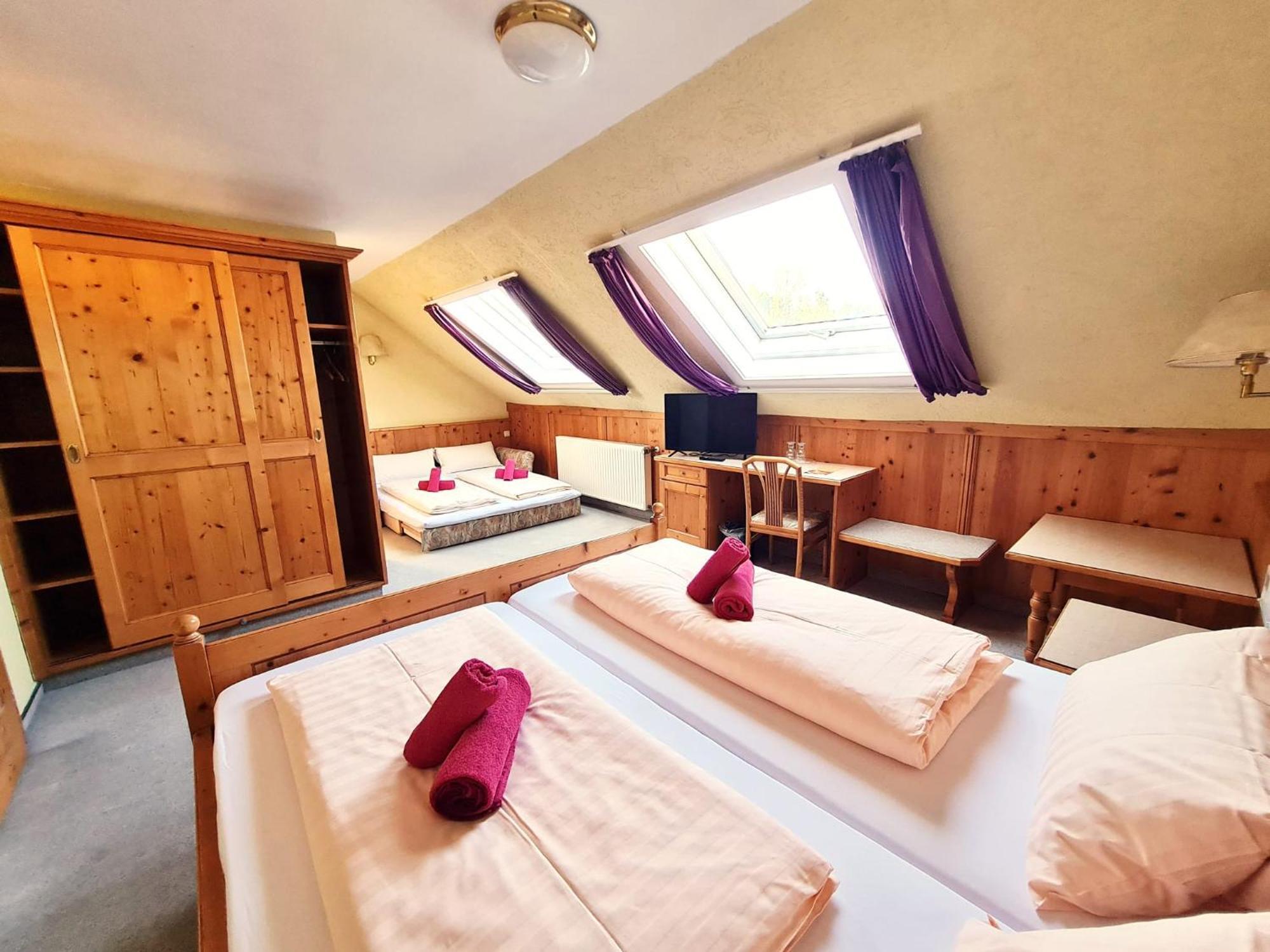 Hotel-Barbarossa-Garni Bei Hanau Броденбах Экстерьер фото